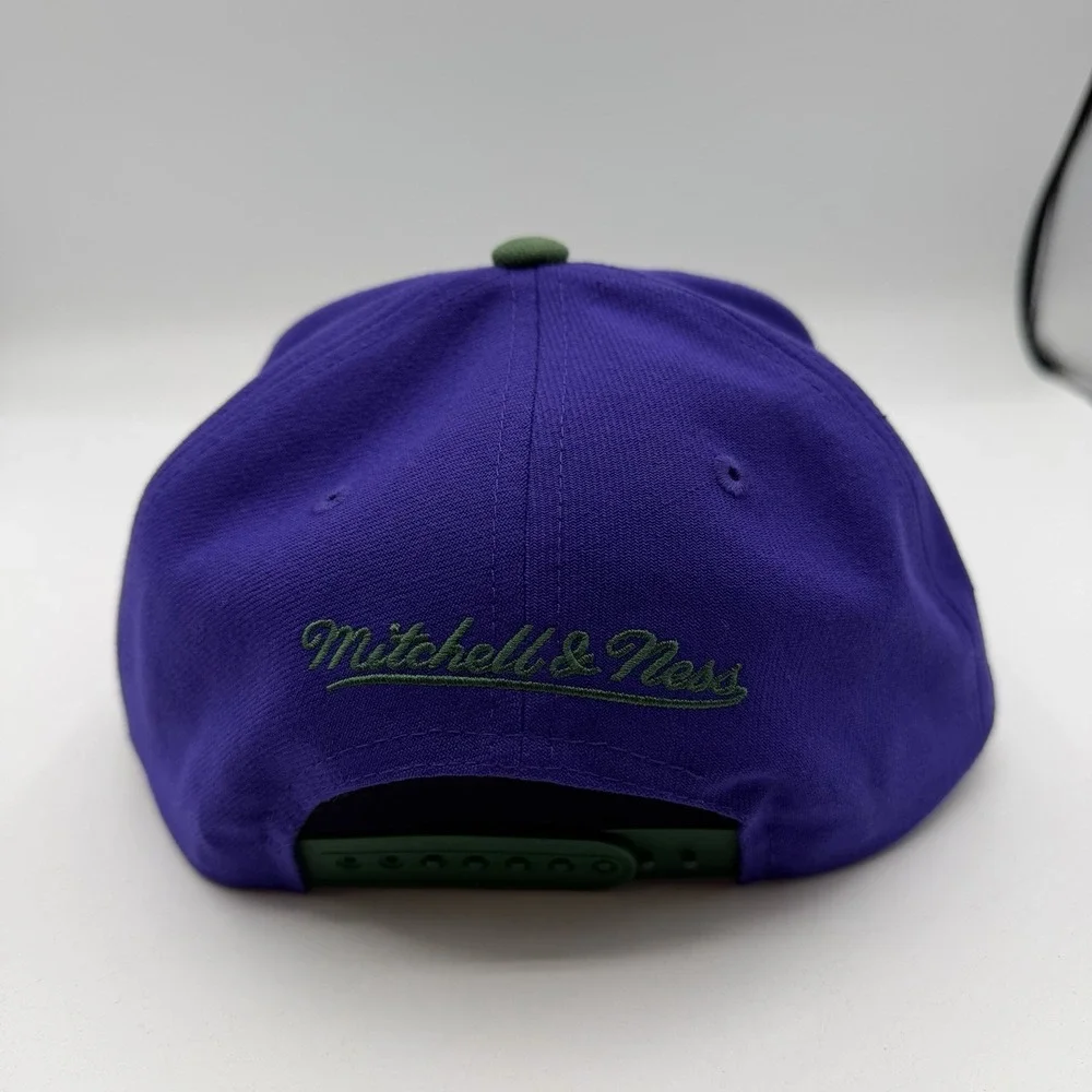 Mitchell & Ness Milwaukee Bucks Hat Cap Snapback‎ Adjustable Purple Original Fit